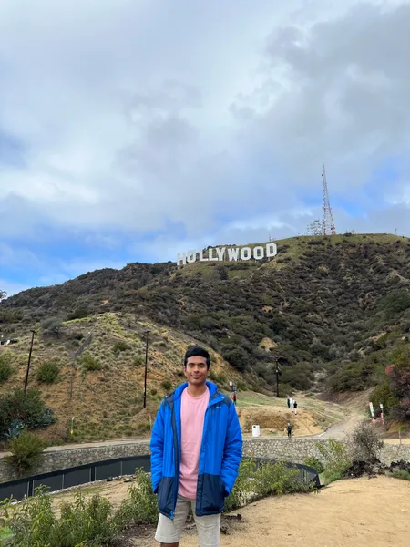 LA